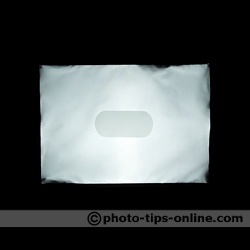 Aurora MINI/MAX MAS Softbox: light distribution with flash zoom set to 14mm