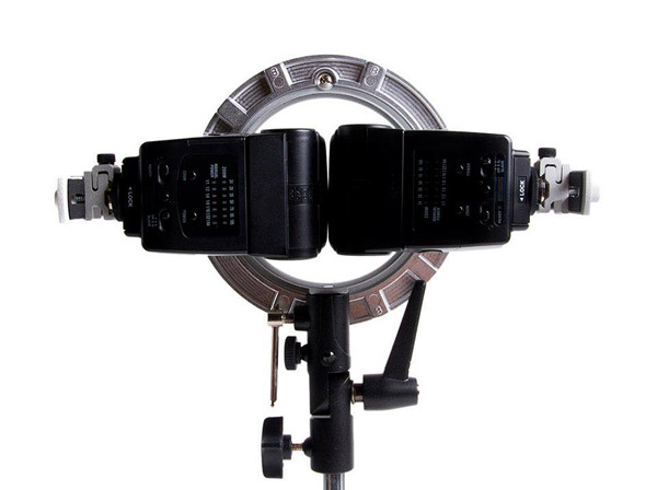 Double Flash Speedring Bracket (LP739): back view with two flashes
