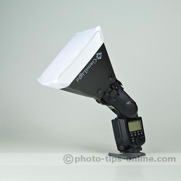 GamiLight BOX 21 flash diffuser: side view, on Canon Speedlite 580EX II