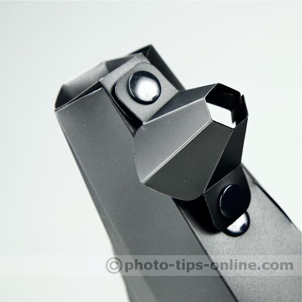 GamiLight SPOT 2 snoot: front attachment hanging off the side, no need to completely remove