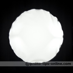 Honl Photo traveller16 softbox: fired at the camera, evenly lit front diffuser, no hotspot