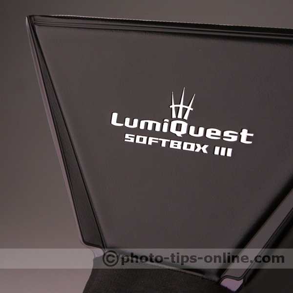 LumiQuest Softbox III flash diffuser: company logo and product name