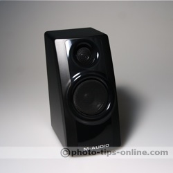 LumiQuest Softbox III flash diffuser: sample shot, speaker