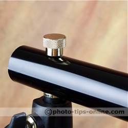 LumoPro Background Support Kit: crossbar secured on the stand with the knob