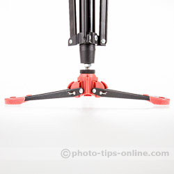 LumoPro Convertible light stand / monopod: locked in vertical position