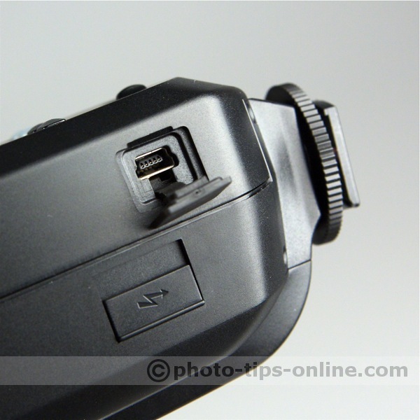 Metz Mecablitz 58 AF-1 flash: USB port
