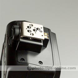 Nikon Speedlight SB-600 flash: metal mounting foot
