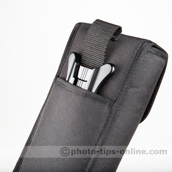 Nikon Speedlight SB-900: elongated carrying case