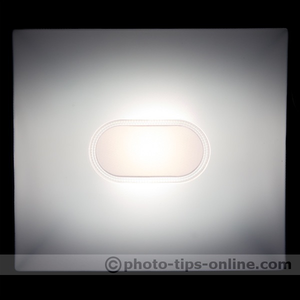LumiQuest Softbox III flash diffuser test: hot spot, flash zoom at 24mm