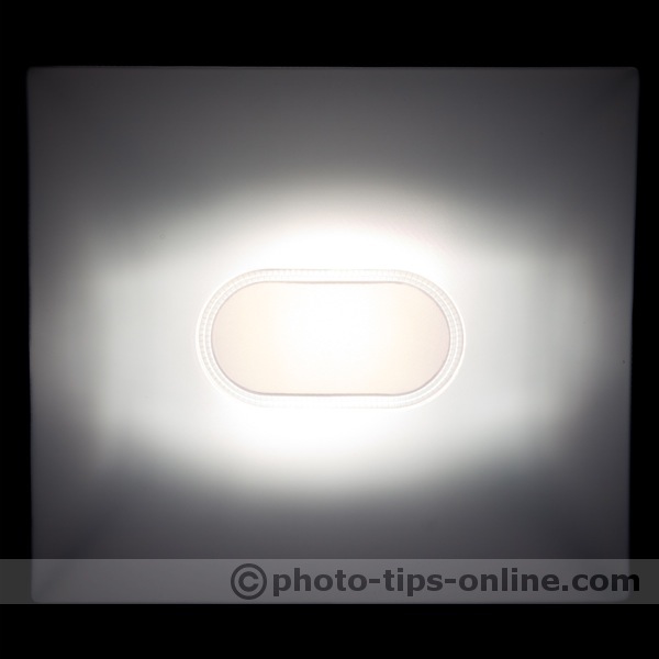 LumiQuest Softbox III flash diffuser test: hot spot, flash zoom at 50mm