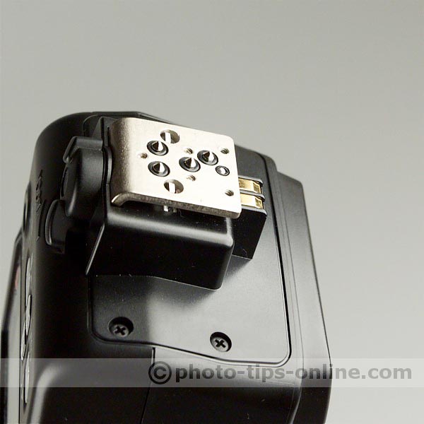 Nikon Speedlight SB-600 flash: metal mounting foot